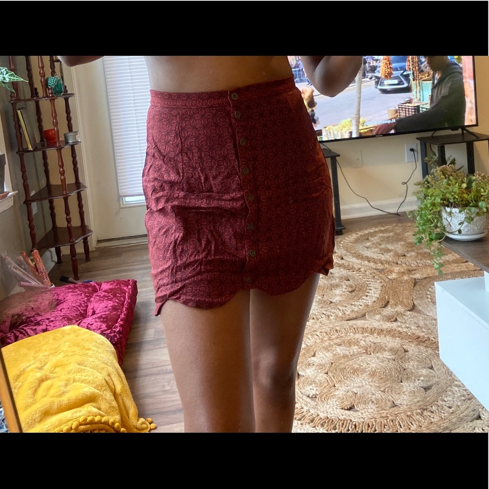Red mini skirt ✨